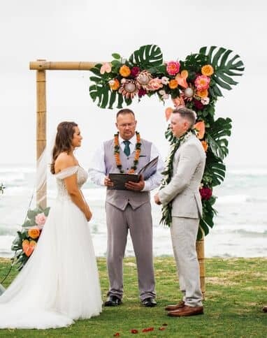 How To Plan a Hawaiian Wedding and Things You Need To Know